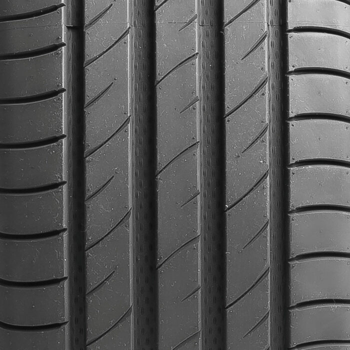 Pneu Delinte 255/45 ZR20 105W XL DS2 SUV colonial racing colonial store